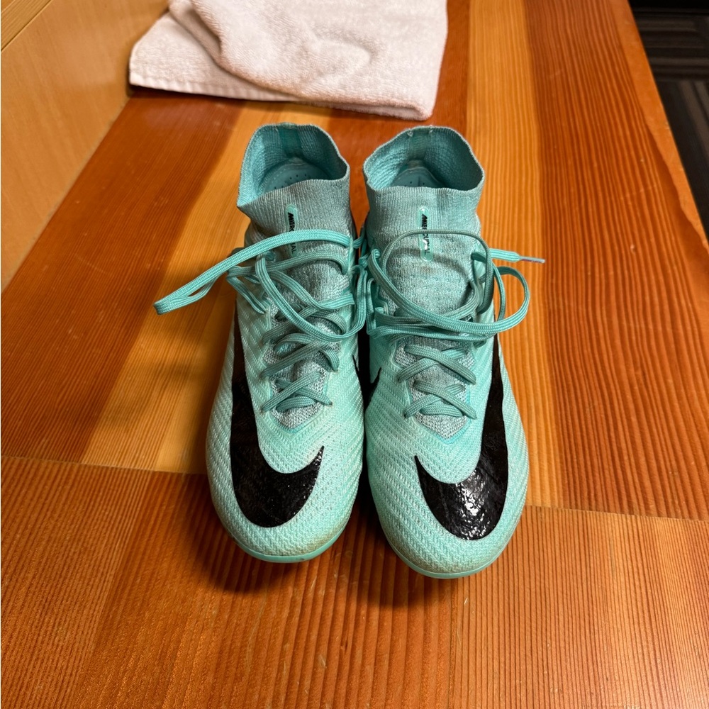 Used - Picture 7 of 8